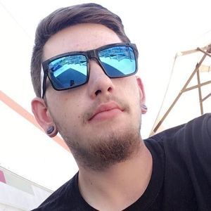 Meet your Posher, Nick